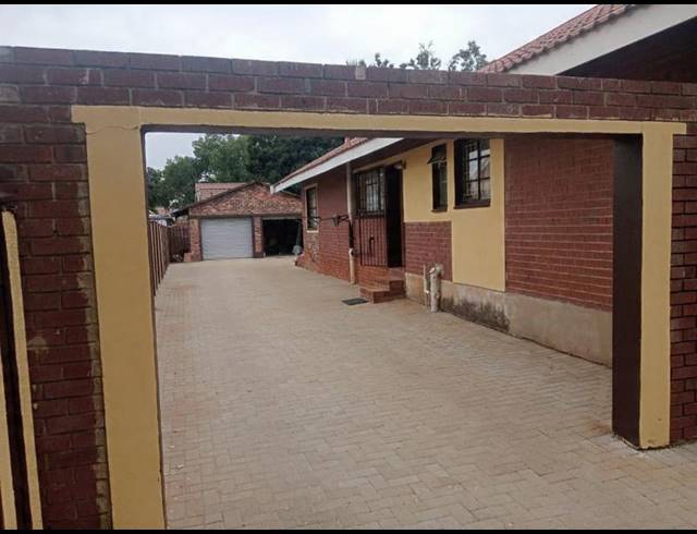 3 BEDROOM HOUSE FOR SALE IN VAALPARK